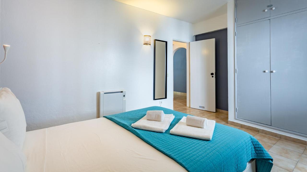 Charming Beachside Apartment W/ Pool By Lovelystay Albufeira Eksteriør bilde
